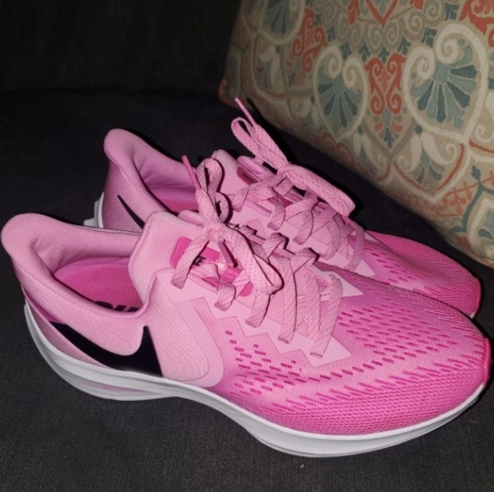 Like New Nike Zoom Windflo6 Running Shoes